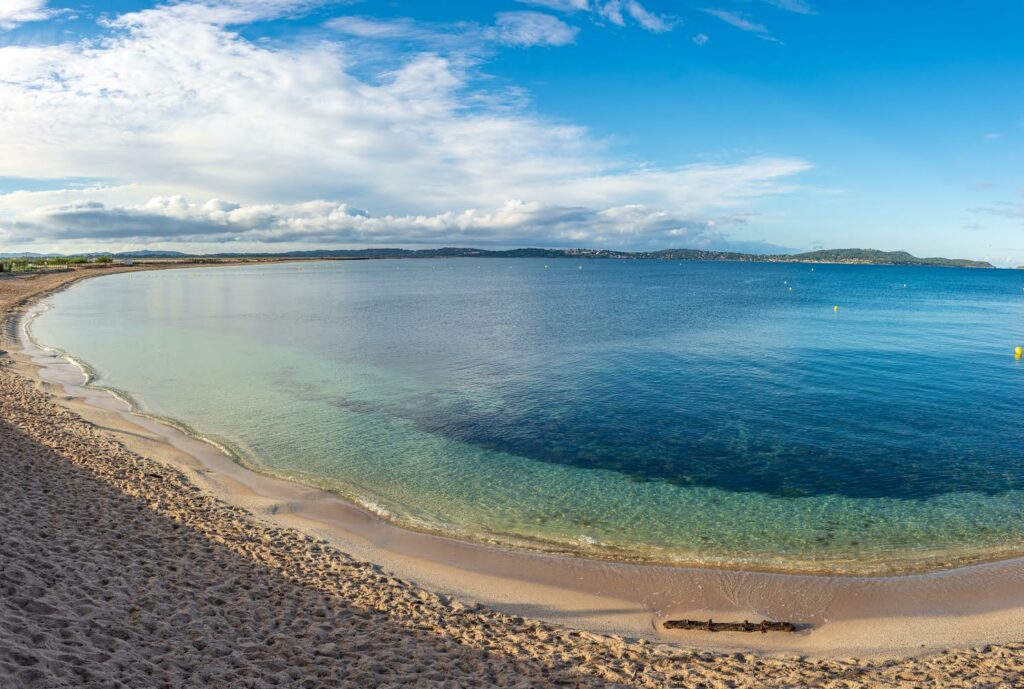 Plage-de-lAlmanarre-Giens-Hyères-Côte-dAzur